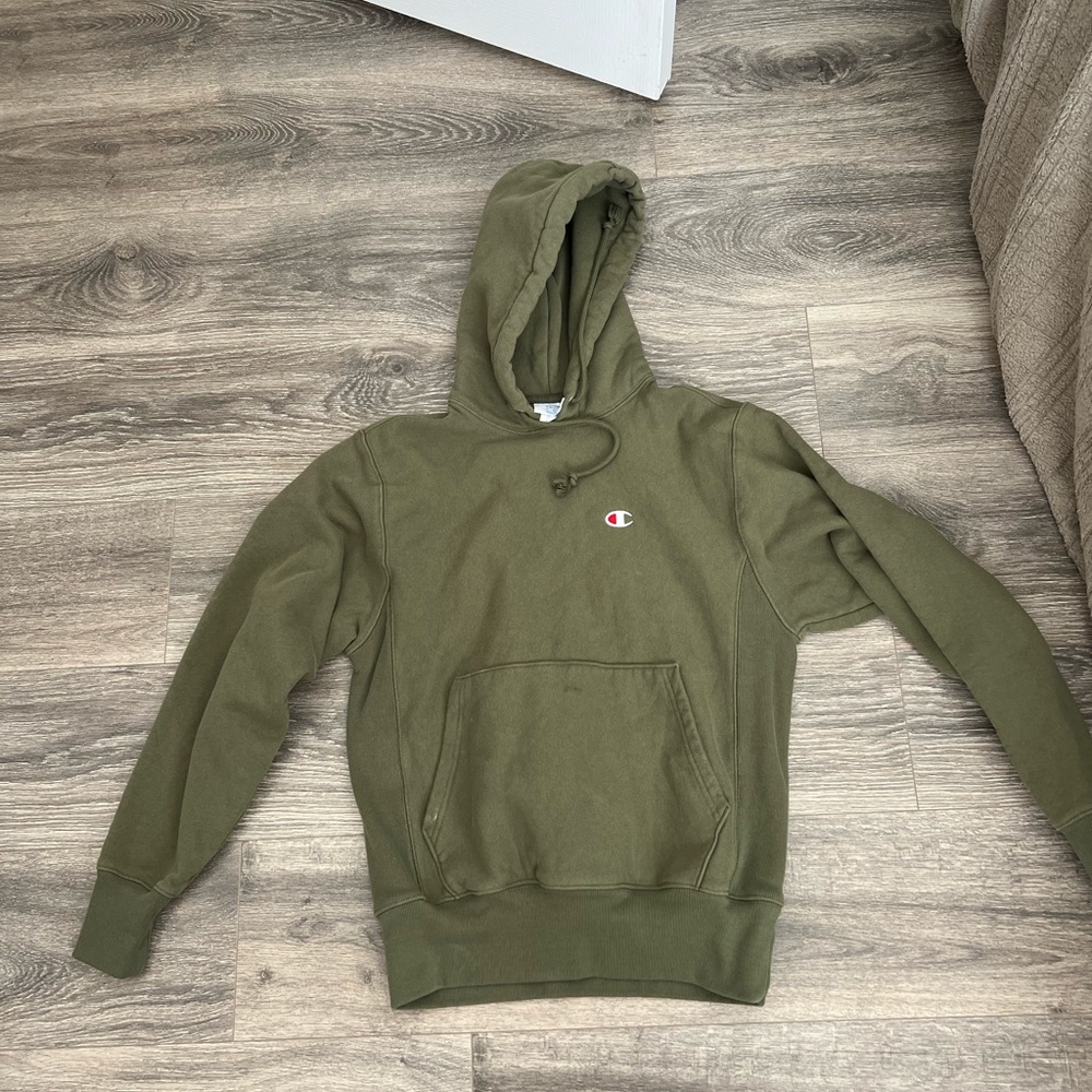 SIZE SMALL CHAMPION HOODIE